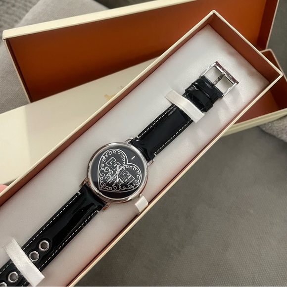 Coach Poppy Patent Leather Watch - Picture 6 of 9